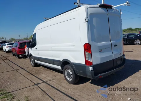 2021 Ford Transit-250 z USA, uszkodzony, nr VIN 1FTBR1C83MKA88607